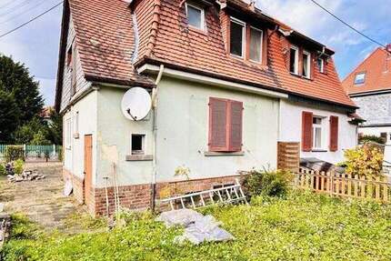Kompakte Doppelhaushälfte zum Renovieren in Zeilsheim 3 zimmer