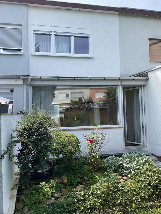 Haus zum Kaufen in Frankfurt 329.000 € 65 m²