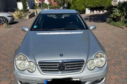 Mercedes-Benz CL 220 235.000 km 2.999 &euro; Oppenheim 55276