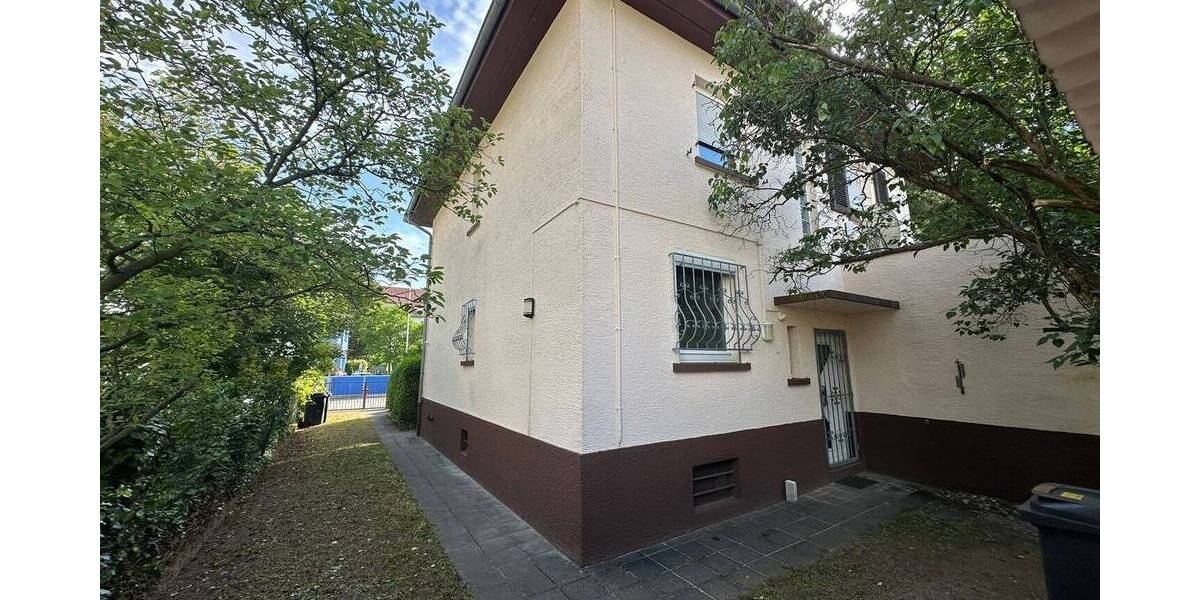Einfamilienhaus Darmstadt / Eberstadt Eberstadt - 7 Zimmer, 130 m&sup2;, 690.000&euro; | Angebot:26658336