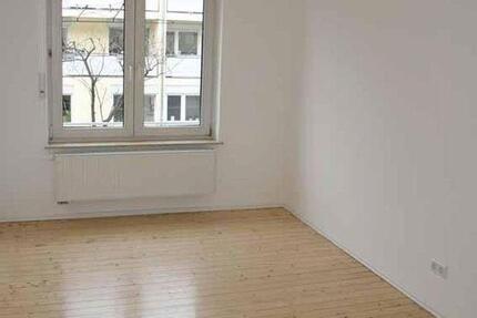 Sehr helle 2-Zimmer-Wohnung mit Küche und Balkon 2 zimmer