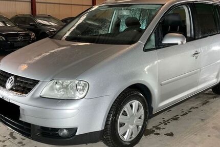 VW Touran 186.000 km 999 &euro; Heusenstamm 63150