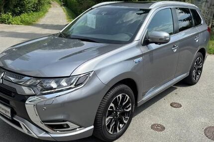 Mitsubishi Plug-in Hybrid Outlander