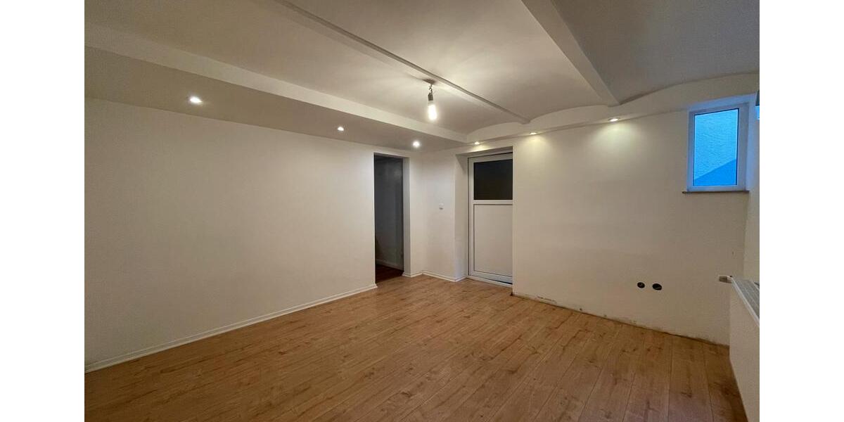 Provisionsfrei!! Charmantes Einfamilienhaus auf großzügigem Eckgr 8 zimmer