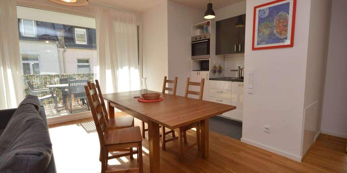 Etagenwohnung Frankfurt am Main Nordend-Ost - 2 Zimmer, 67 m&sup2;, 1.950&euro; | Angebot:25814246