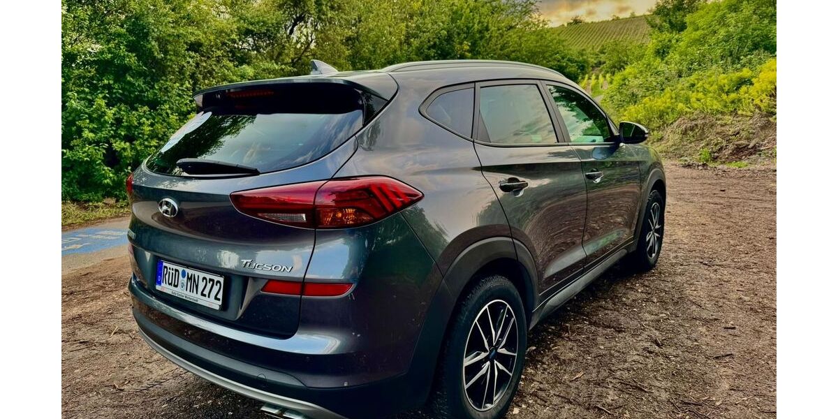 Hyundai TUCSON 125.700 km 14.890 &euro; Nierstein 55283