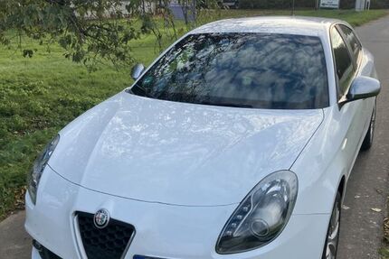 Alfa Romeo Giulietta 135.600 km 8.699 &euro; Frankfurt Höchst 65929