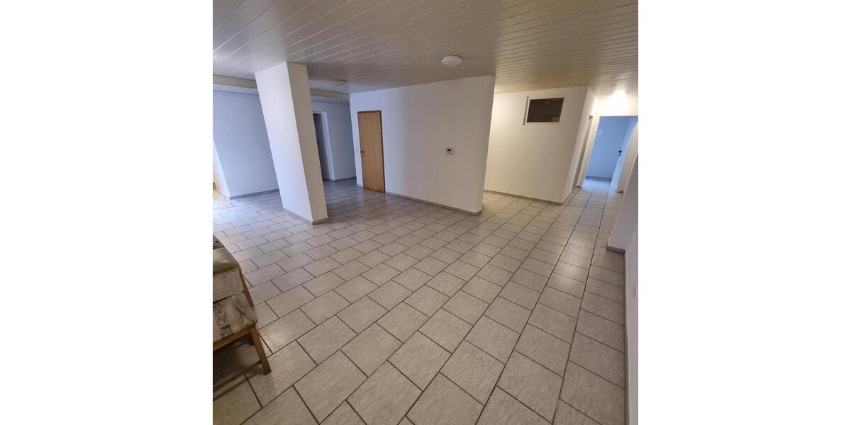 Etagenwohnung Messel - 5 Zimmer, 109 m&sup2;, 1.200&euro; | Angebot:26397942