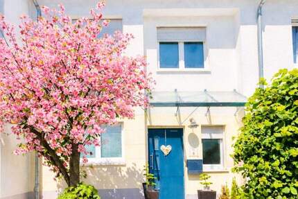 Haus Liederbach - 4 Zimmer, 131 m&sup2;, 699.000&euro; | Angebot:25724260