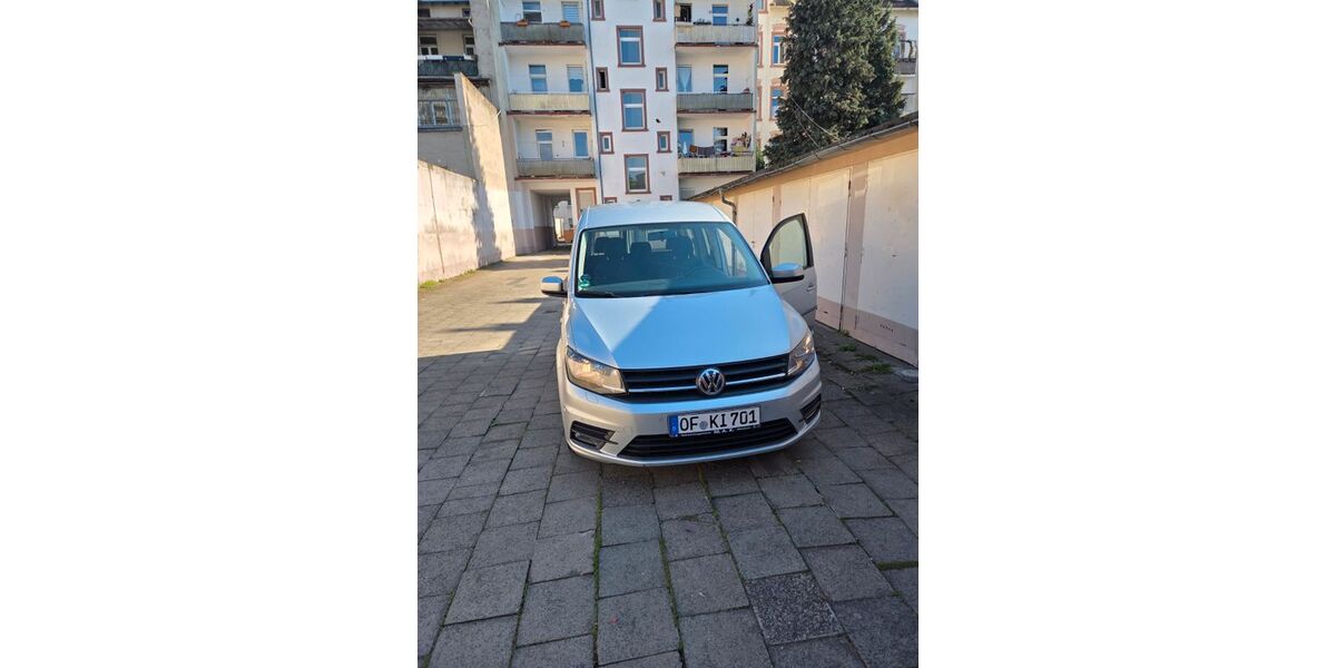 VW Caddy 235.700 km 9.450 &euro; Offenbach am Main 63067