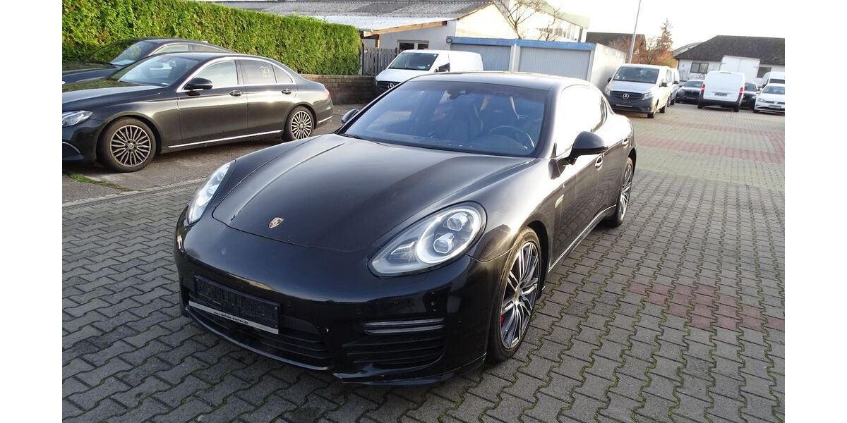 Porsche Panamera 184.608 km 27.890 &euro; Rodgau 63110