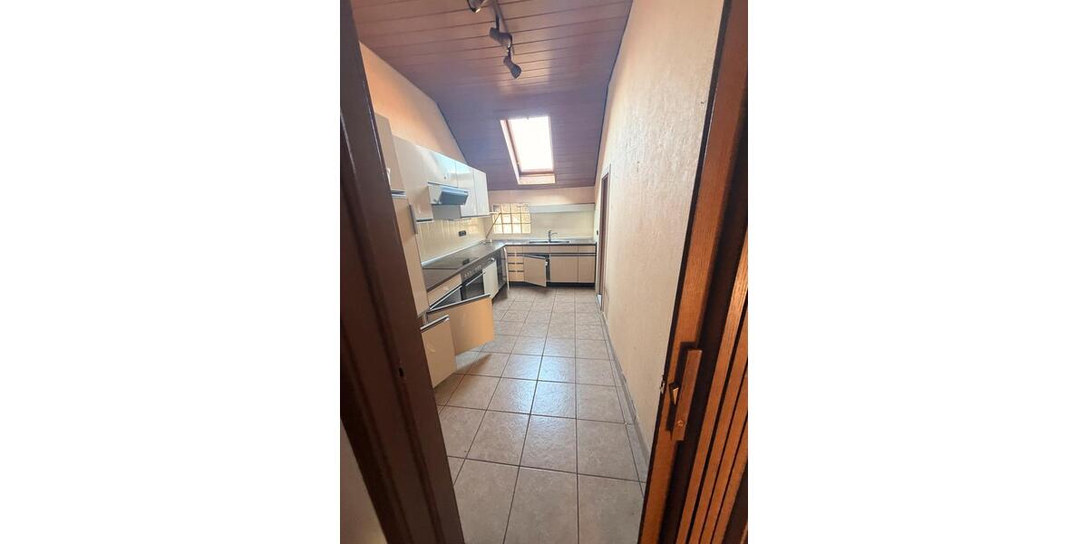 Maisonettenwohnung Darmstadt Bessungen - 5 Zimmer, 130 m&sup2;, 1.999&euro; | Angebot:26521802