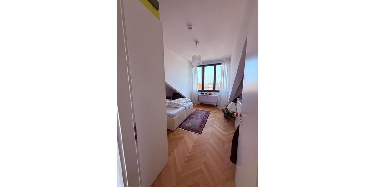 Dachgeschoßwohnung Offenbach am Main Hafen - 2.5 Zimmer, 52 m&sup2;, 950&euro; | Angebot:25544453