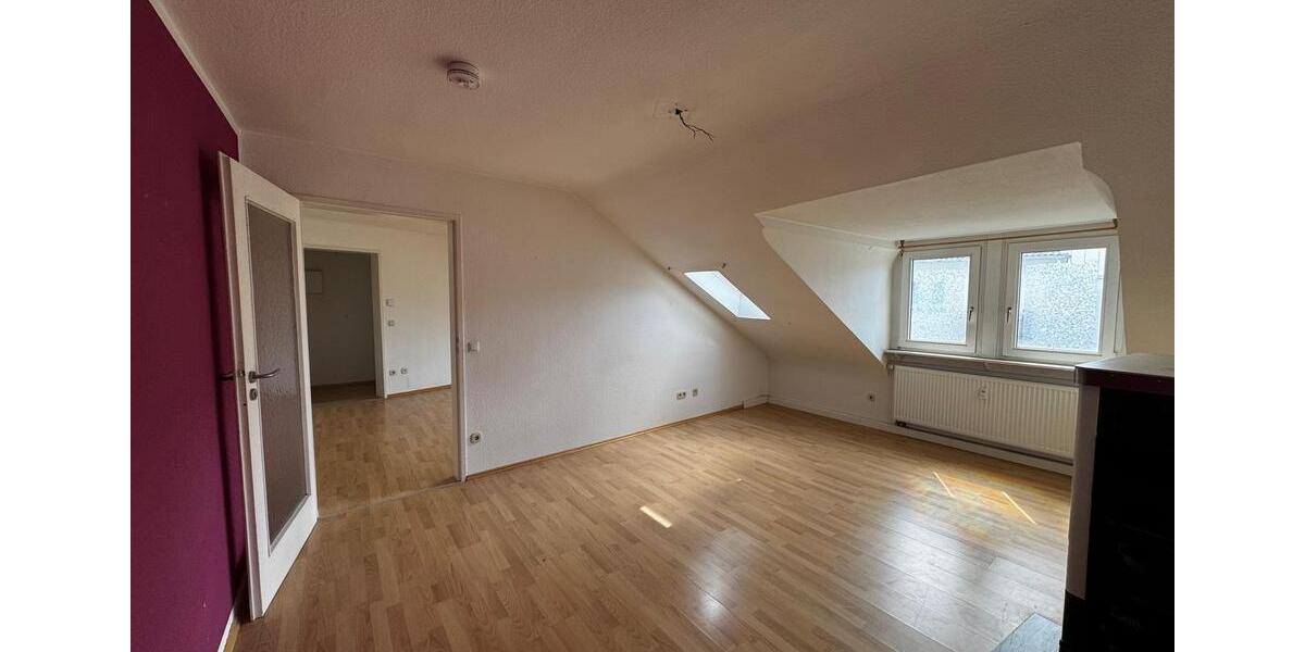 Dachgeschoßwohnung Darmstadt Bessungen - 2 Zimmer, 49 m&sup2;, 600&euro; | Angebot:26222876