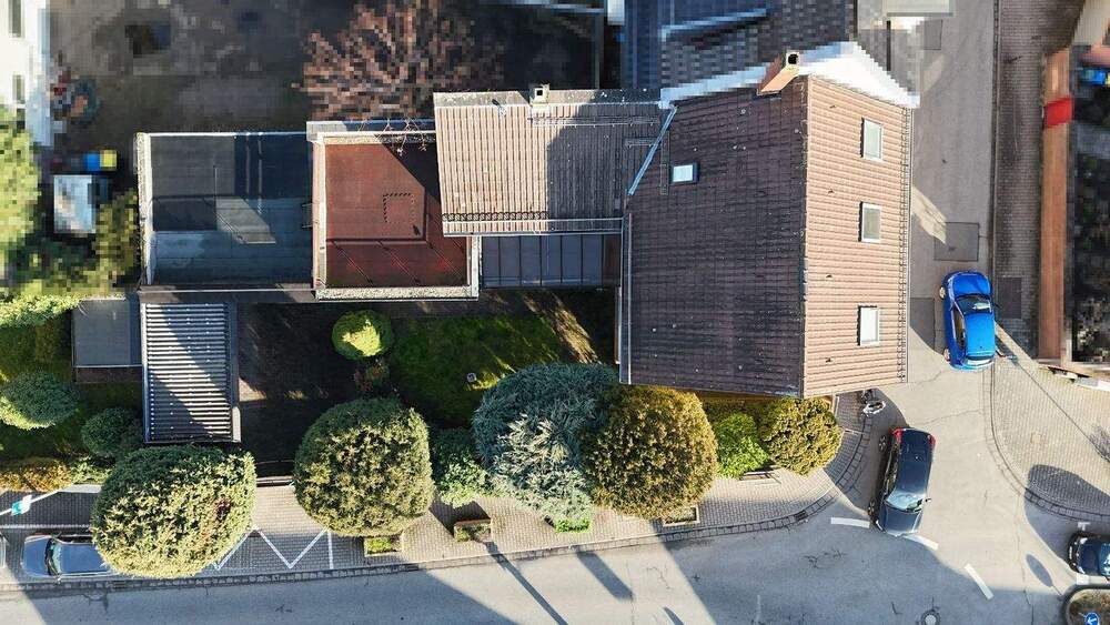 Einfamilienhaus Bischofsheim - 8 Zimmer, 170 m&sup2;, 598.000&euro; | Angebot:25043154