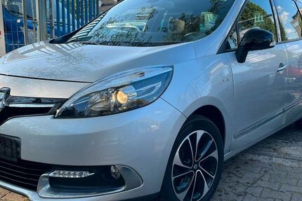 Renault Scenic 141.616 km 4.990 &euro; Frankfurt 65933
