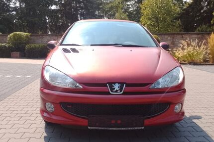 Peugeot 206 83.000 km 1.400 &euro; Rodgau 63110