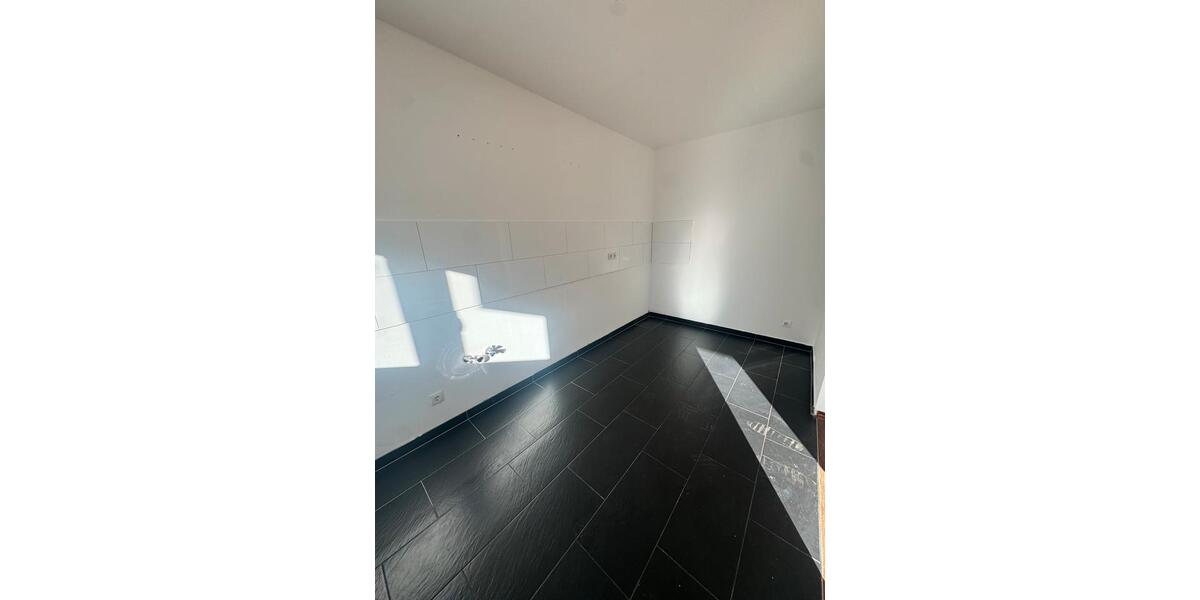 Etagenwohnung Bürstadt - 3 Zimmer, 90 m&sup2;, 1.170&euro; | Angebot:26511897
