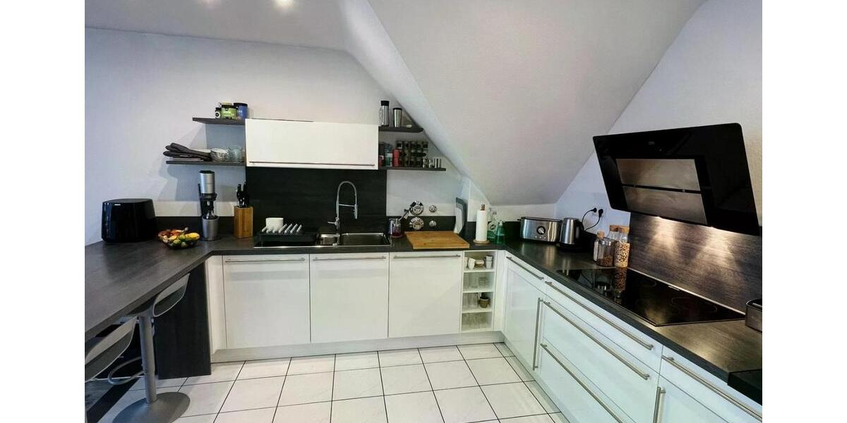 Wunderschöne 2-Zimmer-Wohnung mit Balkon & EBK 2 zimmer