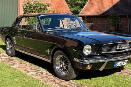 Ford Mustang 69.128 km 40.500 &euro; Frankfurt 60598
