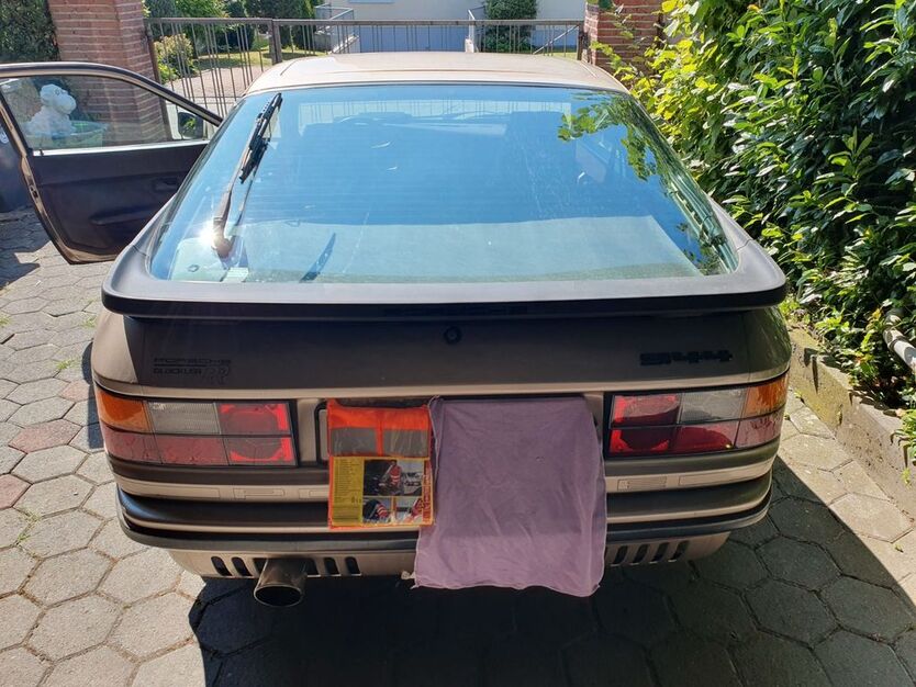 Porsche 944 83.000 km 15.000 € Frankfurt 60489