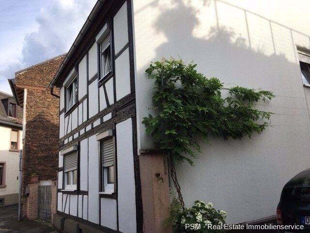Einfamilienhaus Offenbach / Bürgel Offenbach am Main - 6 Zimmer, 142 m&sup2;, 2.500&euro; | Angebot:26833480