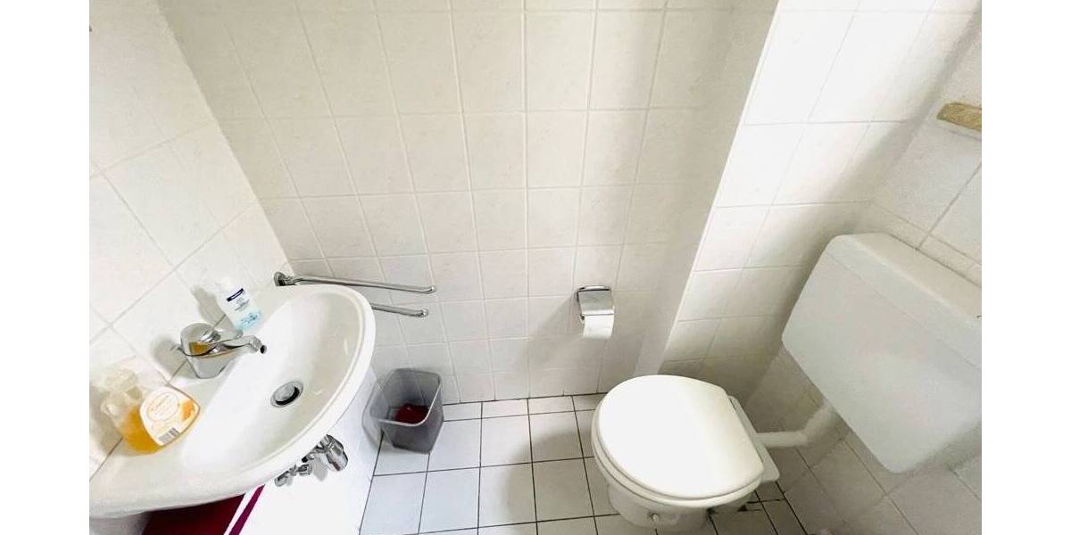 Schöne, helle Büroräume in guter Lage von Heusenstamm zimmer