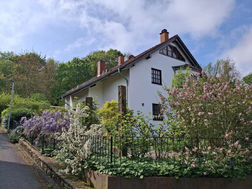 Haus zum Kaufen in Weinheim 980.000 € 243 m²