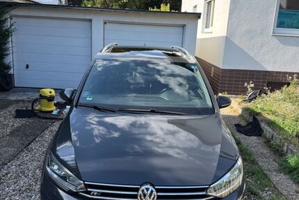 VW Touran 198.000 km 15.600 &euro; Frankfurt am Main 60437