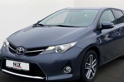 Toyota Auris 114.700 km 13.890 &euro; Offenbach 63071