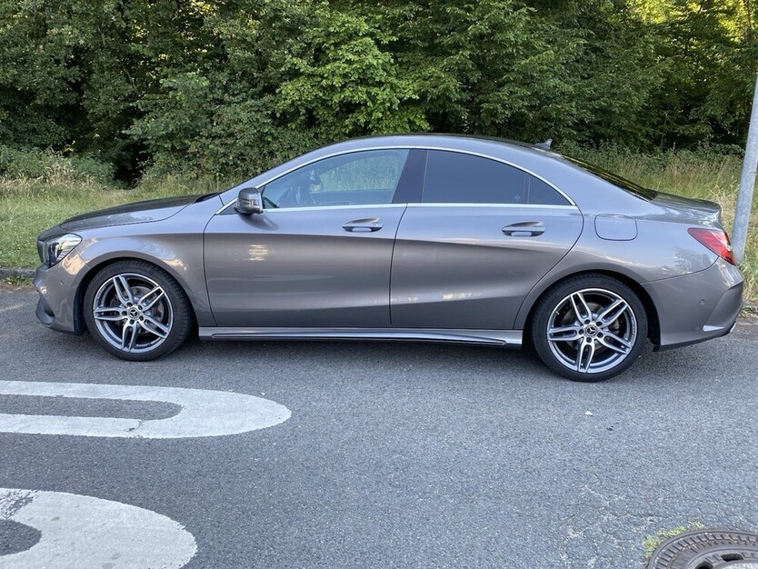 CLA 180 Limousine