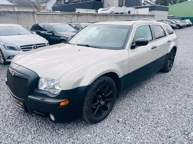 Chrysler 300C 175.000 km 7.980 &euro; Griesheim 64347