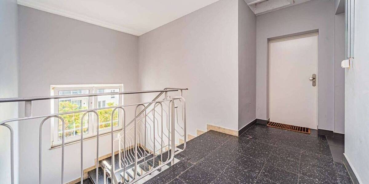 Etagenwohnung Frankfurt am Main Bahnhofsviertel - 2 Zimmer, 55 m&sup2;, 1.695&euro; | Angebot:24025853