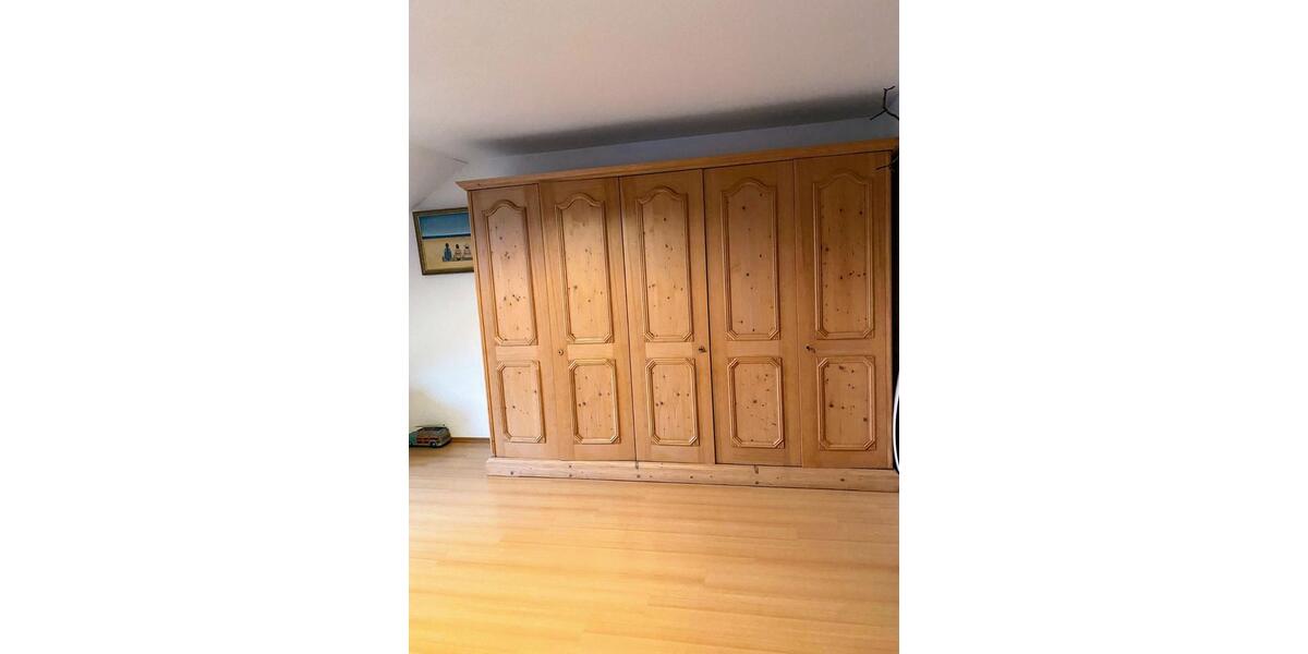 Reihenhaus Heppenheim (Bergstraße) - 6 Zimmer, 155 m&sup2;, 2.200&euro; | Angebot:24897353