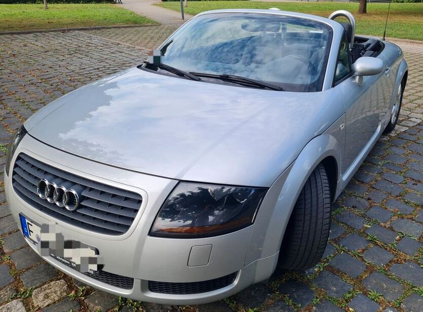 TT