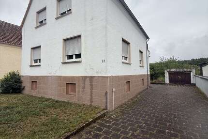 Haus zum Kaufen in Obertshausen 555.000 € 126 m² 4.5 zimmer