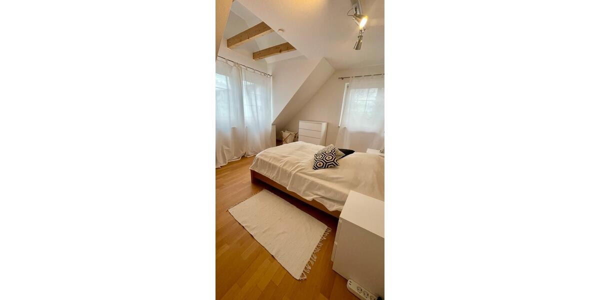 Dachgeschoßwohnung Langen (Hessen) - 3 Zimmer, 110 m&sup2;, 1.530&euro; | Angebot:25570232