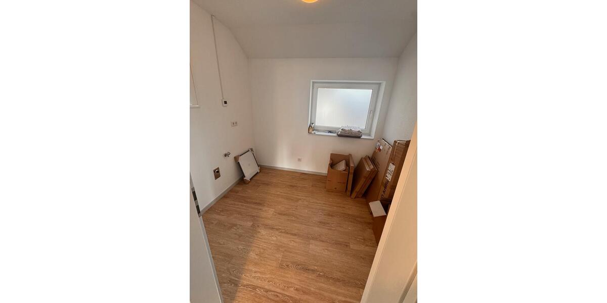 Etagenwohnung Darmstadt Arheilgen - 4.5 Zimmer, 100 m&sup2;, 1.780&euro; | Angebot:25419149