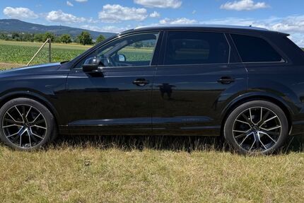 Audi Q7 129.000 km 37.999 &euro; Frankfurt 60438