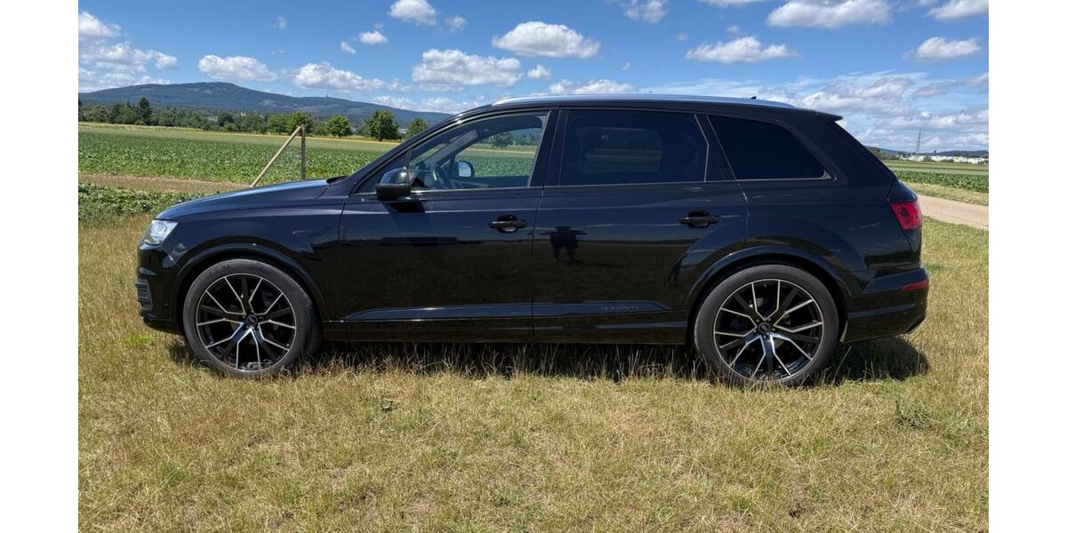 Audi Q7 129.000 km 38.499 &euro; Frankfurt 60438