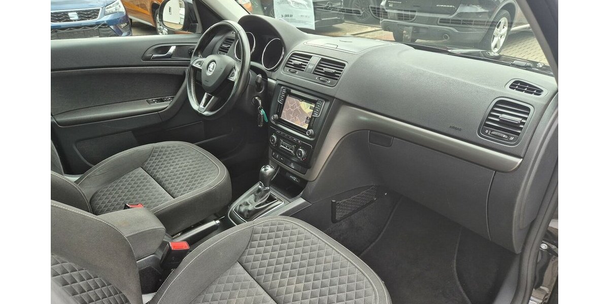Skoda Yeti Drive Automatik, Bi-Xenon, Einparkhilfe, Klim 43.468 km 16.890 &euro; Rodgau 63110