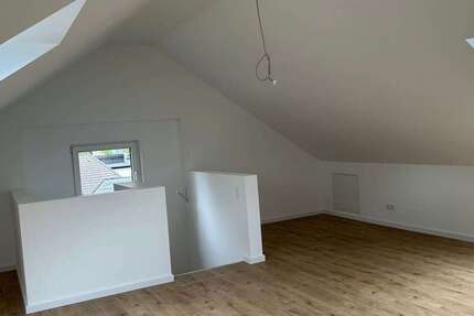 Wohnung Rumpenheim Rumpenheim - 3 Zimmer, 92 m&sup2;, 1.700&euro; | Angebot:26700485