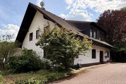Haus Bensheim - 10 Zimmer, 204 m&sup2;, 739.000&euro; | Angebot:26323312