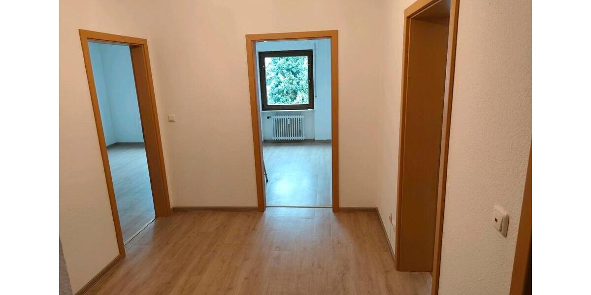 Etagenwohnung Mühltal - 3 Zimmer, 80 m&sup2;, 950&euro; | Angebot:25354951