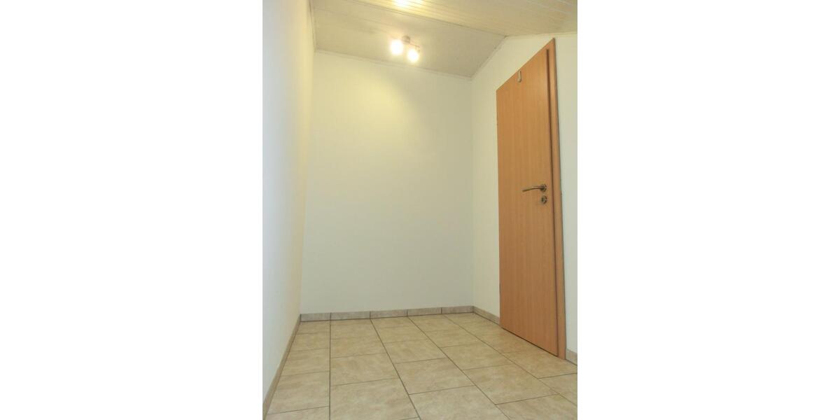 Dachgeschoßwohnung Groß-Umstadt Umstadt - 2 Zimmer, 70 m&sup2;, 630&euro; | Angebot:25380880