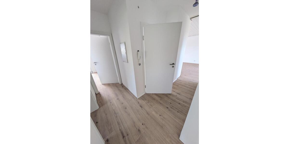Dachgeschoßwohnung Gernsheim - 3 Zimmer, 86 m&sup2;, 339.000&euro; | Angebot:26539070