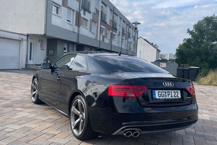 Audi A5 168.000 km 15.900 &euro; Kelsterbach 65451