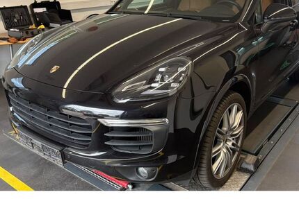 Porsche Cayenne 135.800 km 35.890 &euro; Bensheim 64625