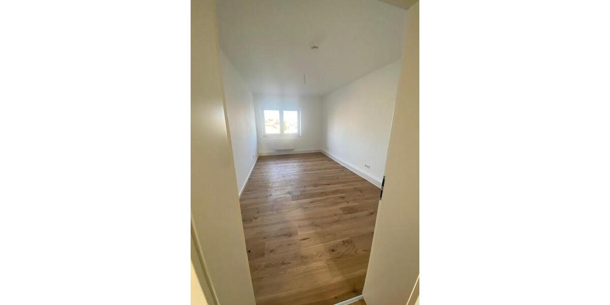 Etagenwohnung Offenbach am Main Hafen - 2 Zimmer, 55 m&sup2;, 1.300&euro; | Angebot:25309217