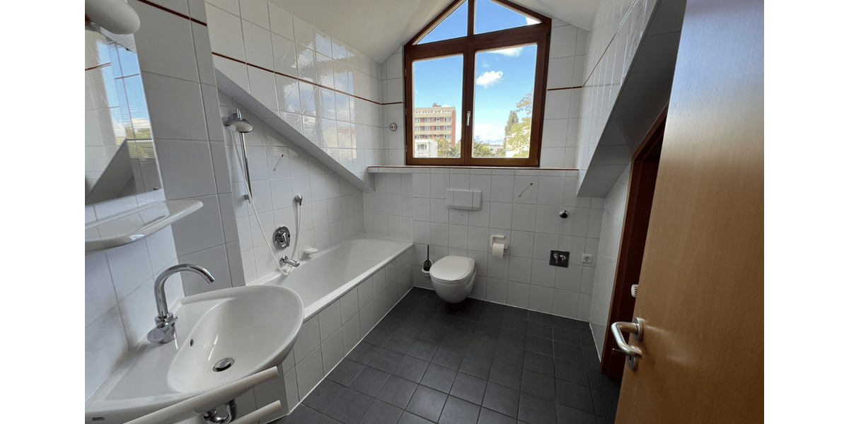 Top Lage Offenbach – helle 3 Zimmer plus Balkon und Garten! 3 zimmer